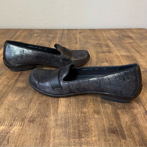 Dansko Olena Leather Pewter Metallic Suede Professional Clog Shoe Women's Sz 38 - Picture 5 of 9